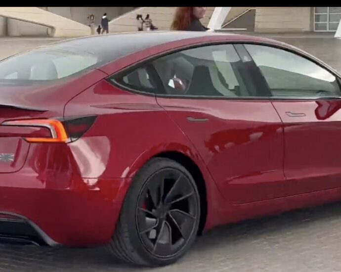 daily-ev-recap:-tesla-releases-disastrous-q1-2024-delivery-results