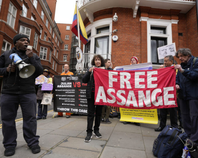 hope-grows-for-assange-as-biden-considers-dropping-charges