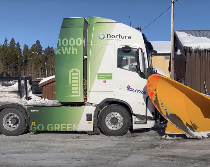 volvo-electric-truck-conversion-proves-its-mettle-as-a-snowplow-in-the-mountains-of-norway