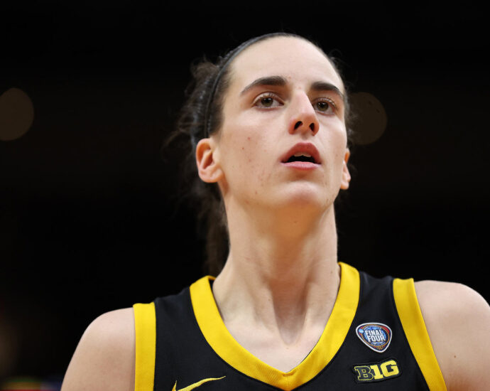 gap-between-caitlin-clark’s-wnba-salary-and-her-male-counterparts-draws-outrage