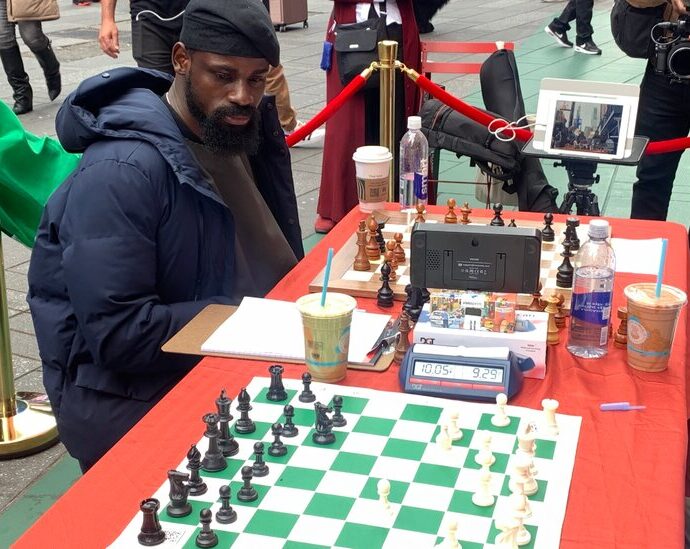 a-nigerian-chess-master-in-times-square