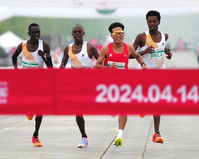 chinese-runner’s-win-is-revoked-after-investigation-into-beijing-half-marathon