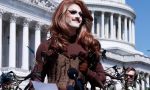 drag-queen-dresses-as-tree-in-us-senate-–-and-gets-endorsed-by-aoc-herself