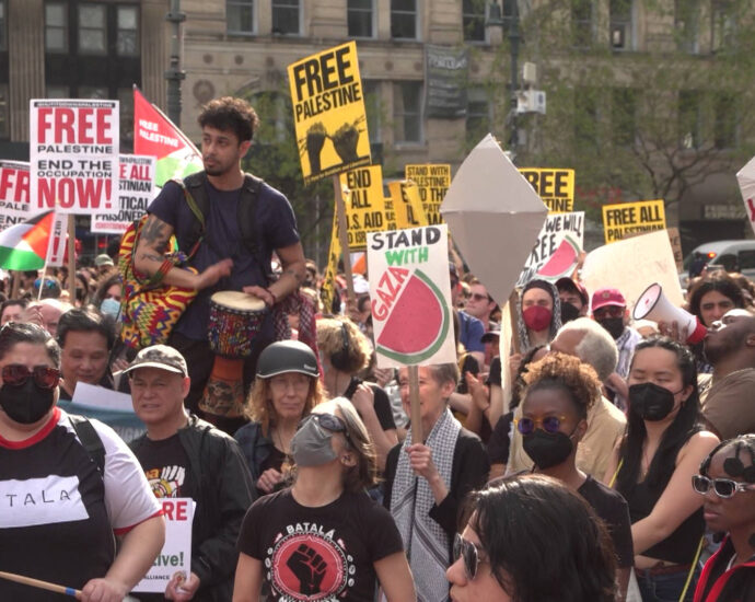 “workers-have-power”:-thousands-rally-in-nyc-for-may-day,-call-for-solidarity-with-palestine