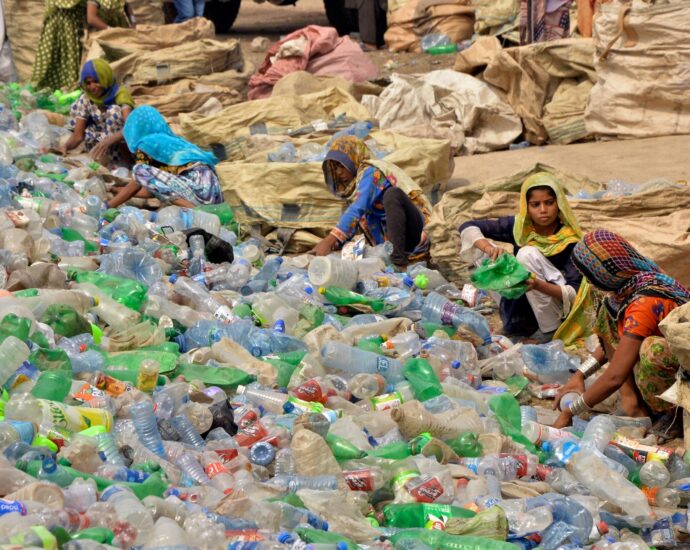 invisible-plastic:-why-banning-plastic-bags-will-never-be-enough
