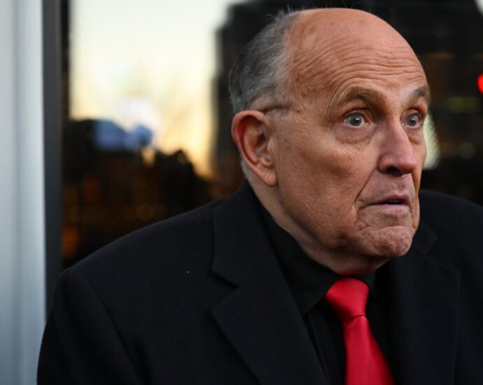 rudy-giuliani-fantasizes-about-a-more-racist-“snl”-in-bizarre-rant