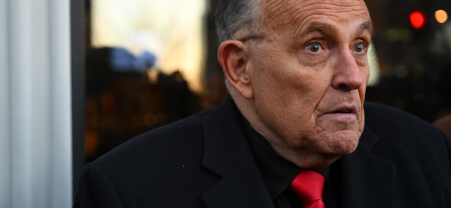 rudy-giuliani-fantasizes-about-a-more-racist-“snl”-in-bizarre-rant