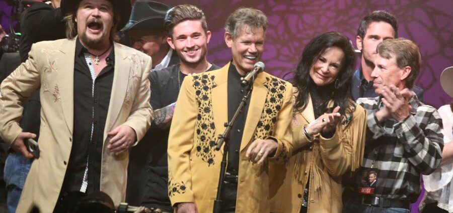 with-help-from-ai,-randy-travis-got-his-voice-back.-here’s-how-his-first-song-post-stroke-came-to-be