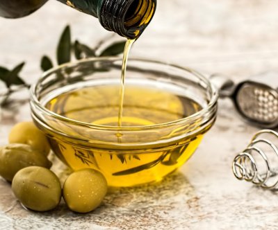 olive-oil-could-help-reduce-risk-of-dying-from-dementia,-harvard-study-says
