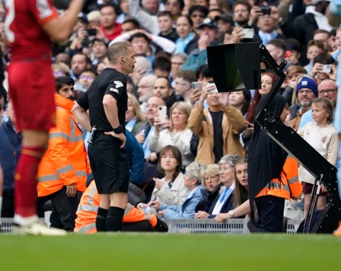 premier-league-referee-to-wear-camera-to-offer-insight-into-demands-of-being-a-match-official