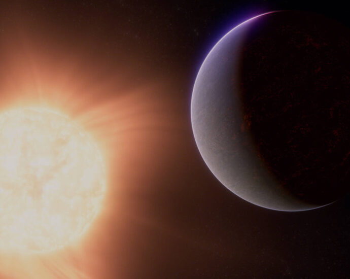 astronomers-finally-detect-a-rocky-planet-with-an-atmosphere