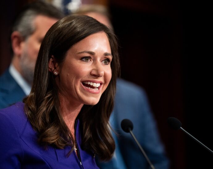 katie-britt-is-back-at-it,-pushing-a-bill-to-launch-a-pregnancy-tracking-federal-database