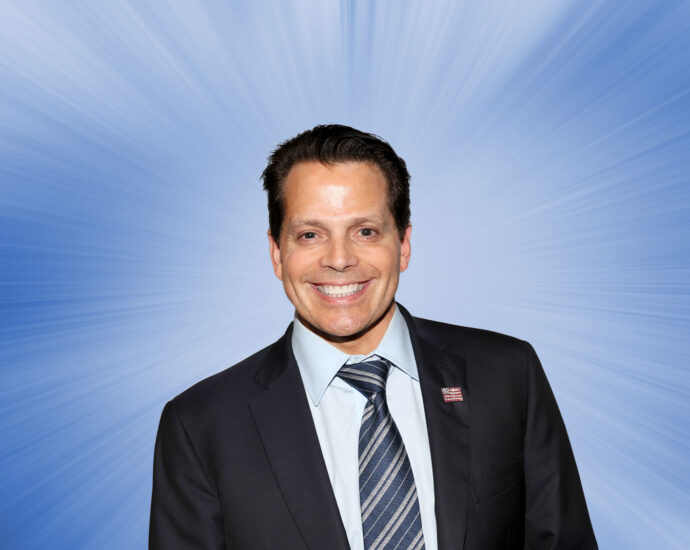 “they-rolled-me-in-margarita-salt”:-anthony-scaramucci-on-surviving-the-the-traitor-white-house