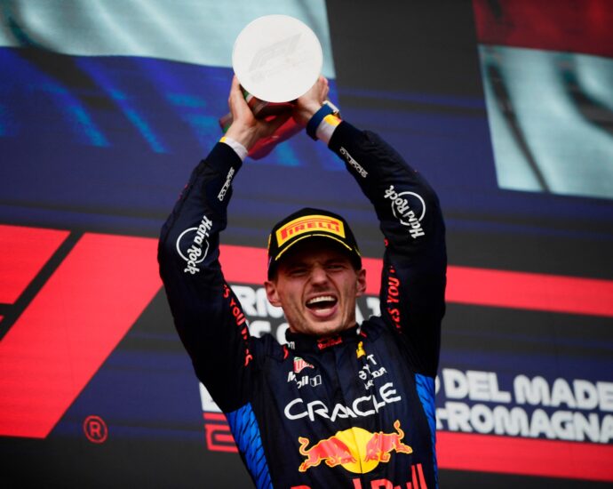 verstappen-resists-norris-fightback-to-claim-dramatic-f1-victory-at-imola
