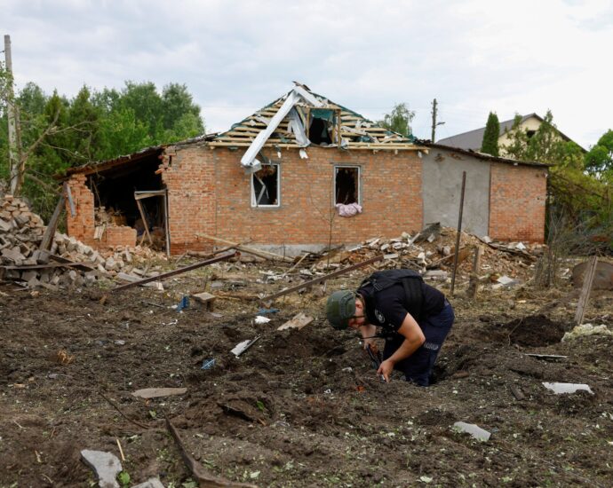 russian-attacks-on-ukraine’s-kharkiv-region-kill-at-least-11-people