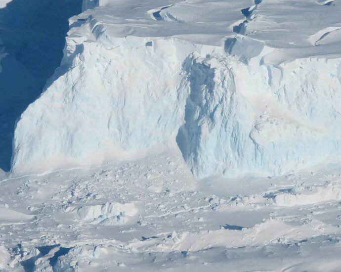 this-‘doomsday’-glacier-is-more-vulnerable-than-scientists-once-thought