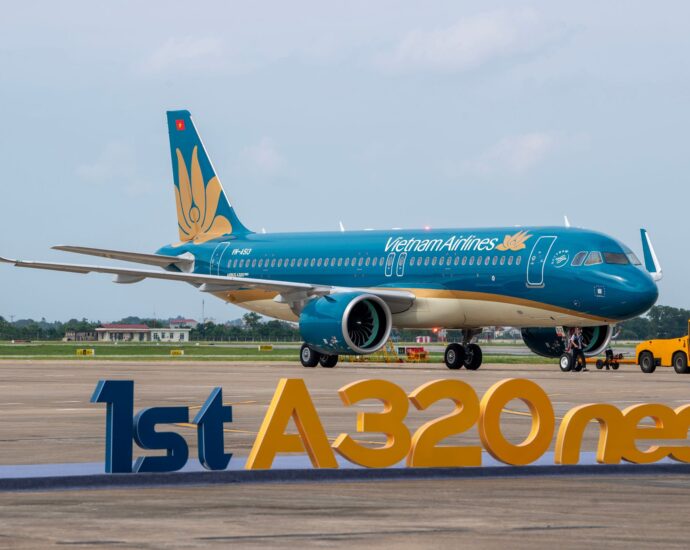 vietnam-airlines-adds-first-airbus-a320neo-with-boeing-787-10s-coming