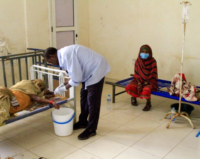 war-ravaged-sudan-battles-cholera-outbreak