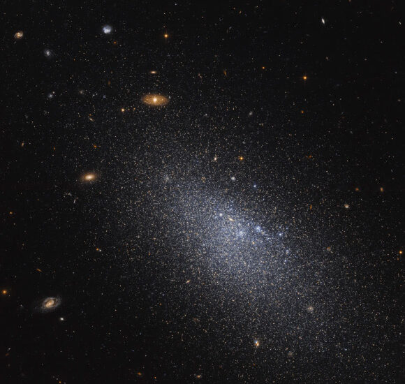 Hubble Space Telescope Snaps New Image of UGC 4879