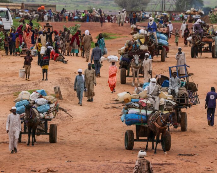 aid-trucks-enter-civil-war-torn-darfur-as-sudan-army-eases-restrictions