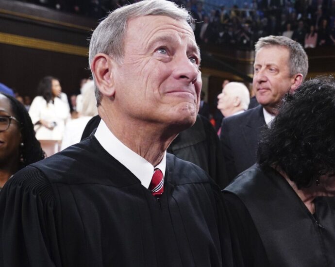 book-excerpt:-‘antidemocratic,’-or-john-roberts’-plan-for-the-court