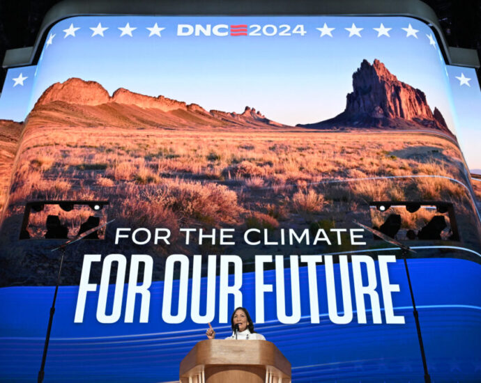 after-a-quiet-start,-climate-gets-more-attention-as-the-dnc-wraps-up