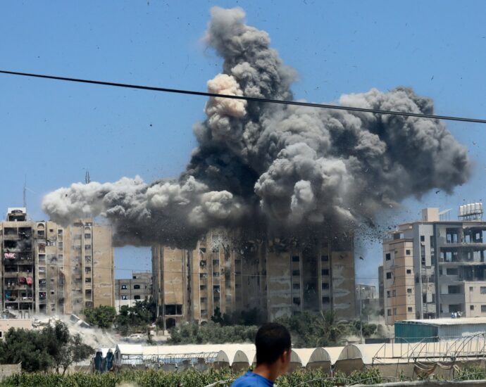 gaza-ceasefire-hopes-hang-in-balance-as-hamas-delegation-leaves-cairo