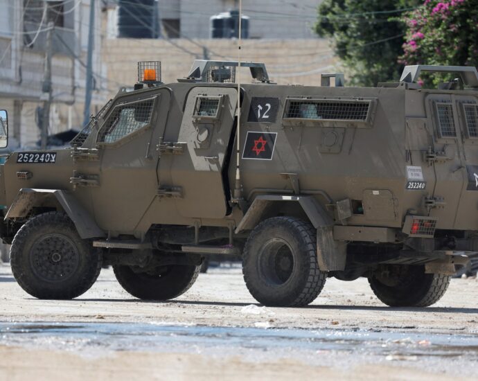 israel-ramps-up-military-assault-on-occupied-west-bank-for-second-day