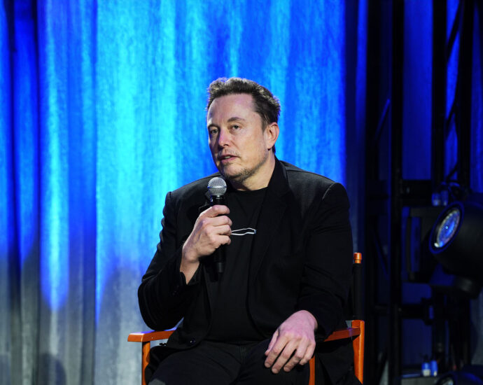 elon-musk-now-says-mail-in-ballots-are-“insane,”-but-that’s-how-he-voted-in-california