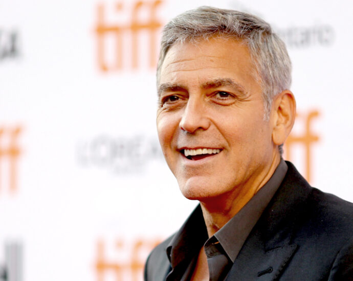 george-clooney-praises-biden-for-dropping-out:-“very-hard-to-let-go-of-power”