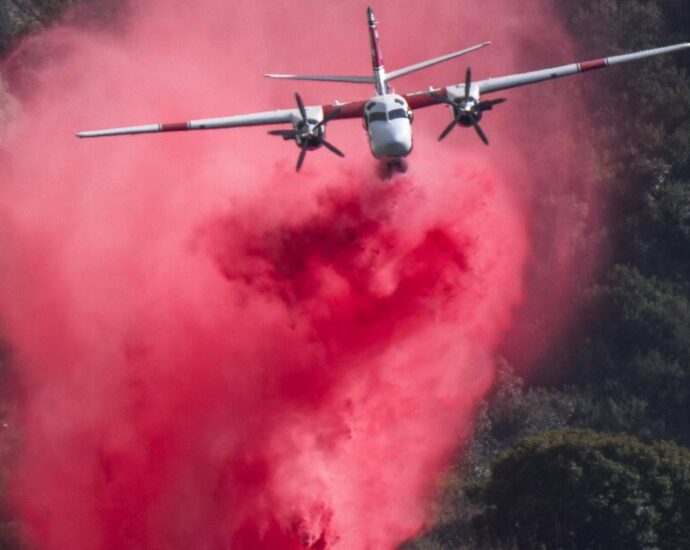 hot,-dirty-and-dangerous:-aerial-firefighting-is-a-labor-of-love