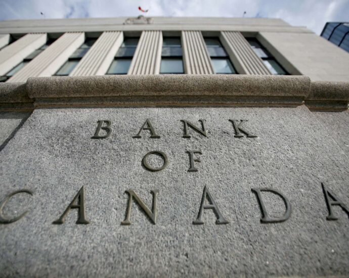 bank-of-canada-cuts-rates,-indicates-bigger-cut-possible