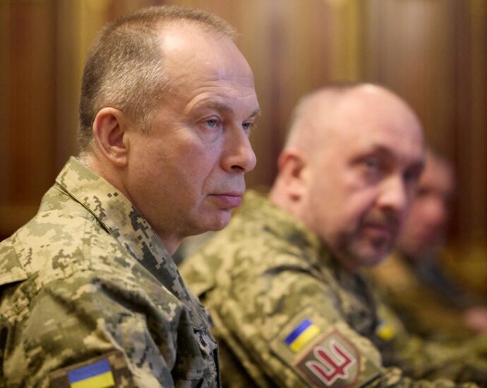 ukraine-military-chief-says-kursk-offensive-working,-russia-advance-stalled