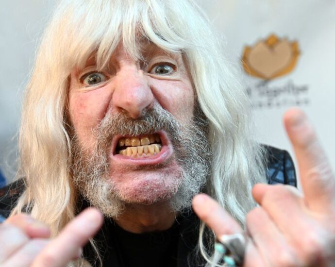 spinal-tap-is-latest-group-to-forbid-the-traitor-from-using-its-music