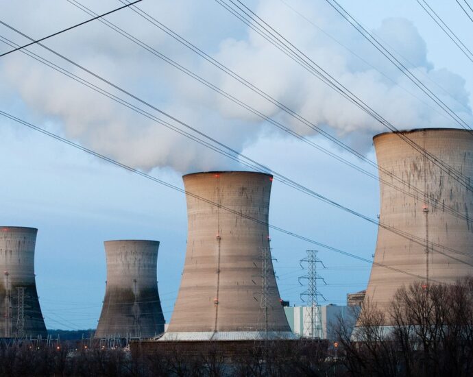 three-mile-island-nuclear-plant-will-reopen-to-power-microsoft-data-centers