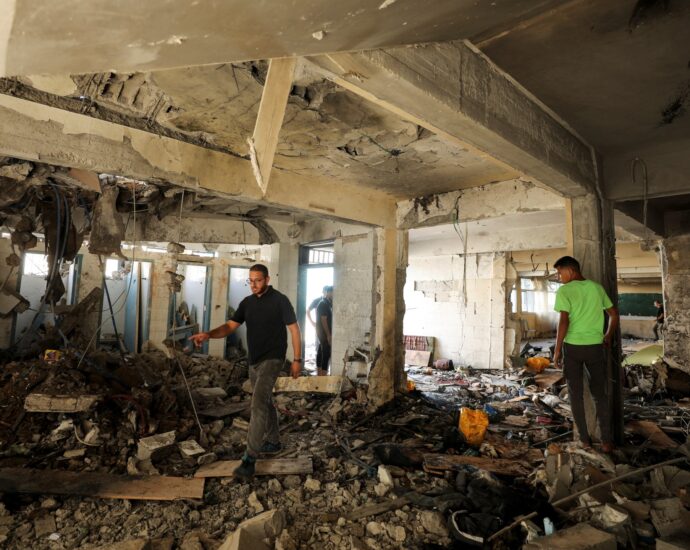 israeli-attack-on-gaza-school-sheltering-displaced-palestinians-kills-22