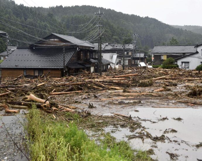 japan-orders-thousands-to-evacuate-flooded-prefecture-amid-heavy-rain