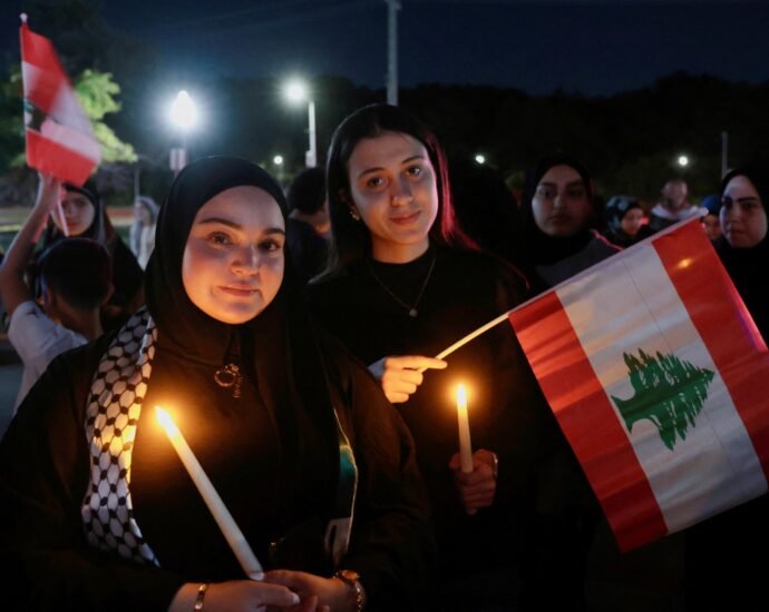 ‘a-nightmare’:-lebanese-americans-anxious,-angry-as-israel-attacks-homeland