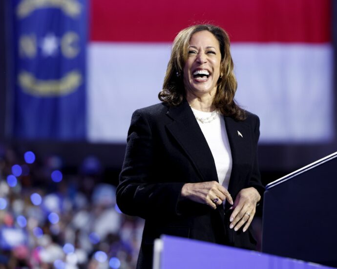 harris-is-crushing-the-traitor-among-key-voters-in-two-battleground-states