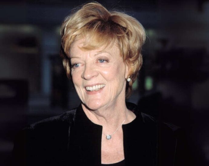 maggie-smith-dies-at-89:-remembering-a-legendary-actress