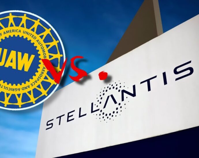 uaw-tells-stellantis-workers-to-prepare-for-a-fight,-and-vote-for-strike