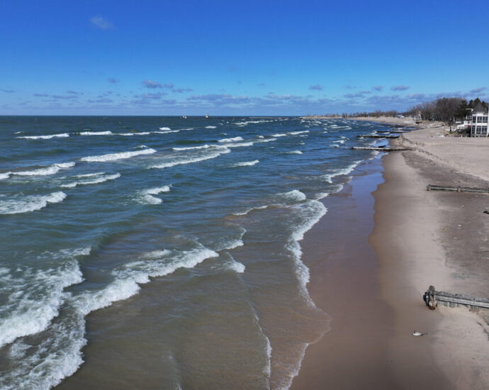 joliet,-illinois,-plans-to-source-its-future-drinking-water-from-lake-michigan.-will-other-cities-follow?