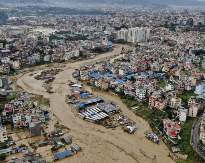 death-toll-in-nepal-flooding-reaches-at-least-100,-dozens-still-missing