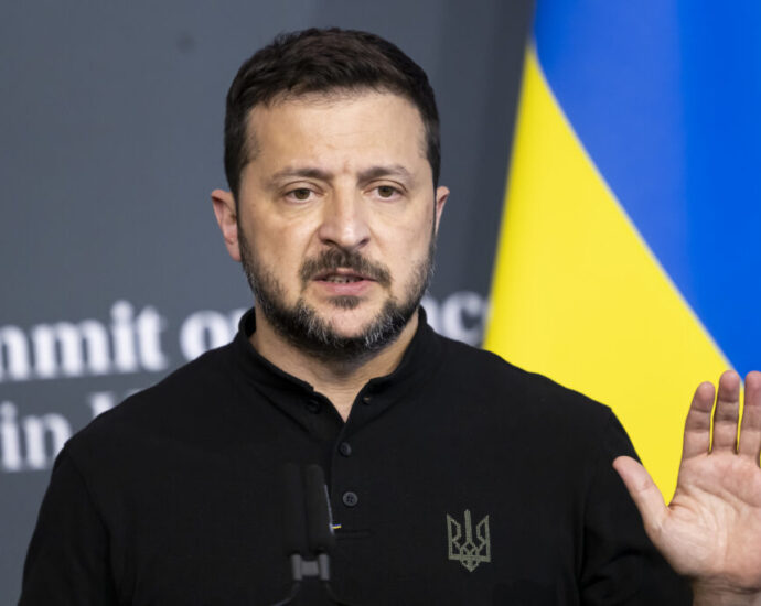 zelenskyy:-ukraine-would-target-only-military-sites-in-russia