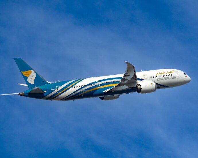 you-can-now-book-oman-air-flights-with-alaska-airlines-miles