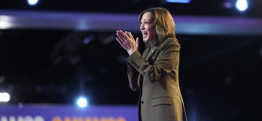 the-“patriotic-choice”:-new-york-times-endorses-kamala-harris