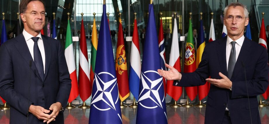 rutte-declares-ukraine-‘top-priority’-as-he-takes-over-as-nato-head