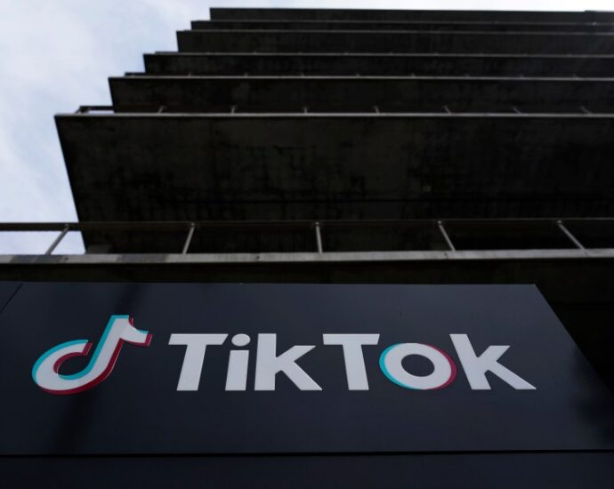 appeals-court-reinstates-indiana-lawsuit-against-tiktok-alleging-child-safety,-privacy-concerns