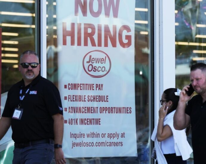 us.-job-growth-outperforms-expectations-as-hiring-resurges-and-unemployment-drops