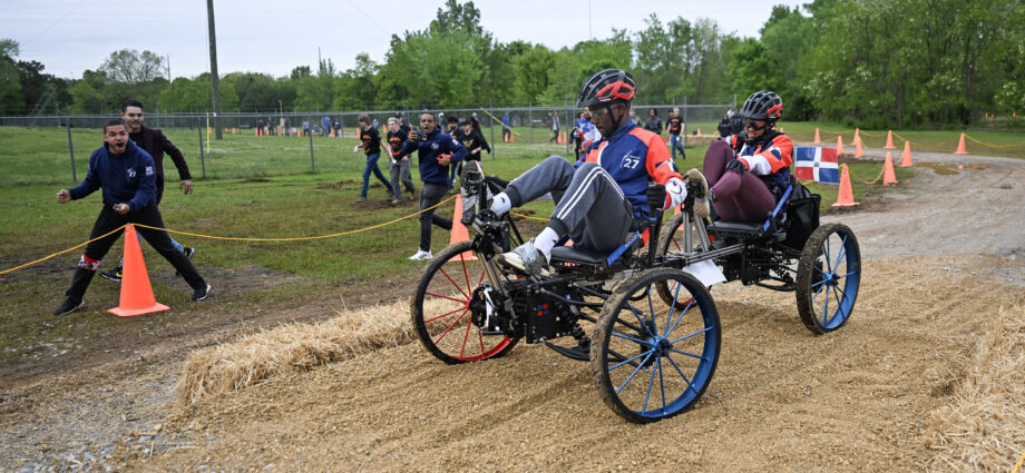 NASA Announces Teams to Compete in International Rover Challenge